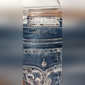 Rock Revival Dark Blue Embellished Snake Print Women's Jeans Size 32.